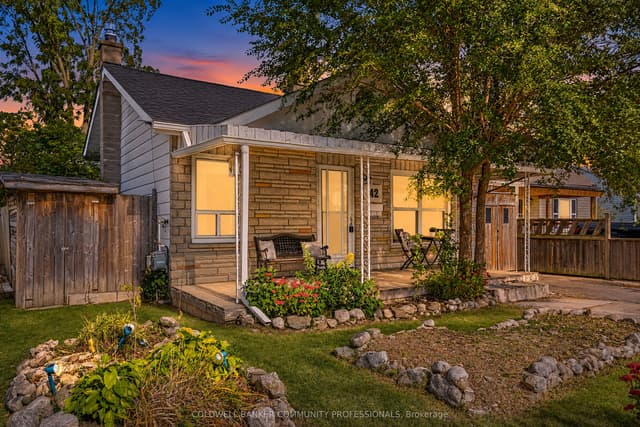 Detached at 42 Sanderson Street, Brantford, ON N3S 2V2