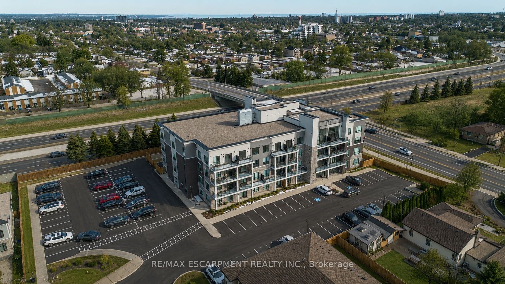 Suite 104 · Floor 1, Unit 104 · 120 Springvalley Cres
