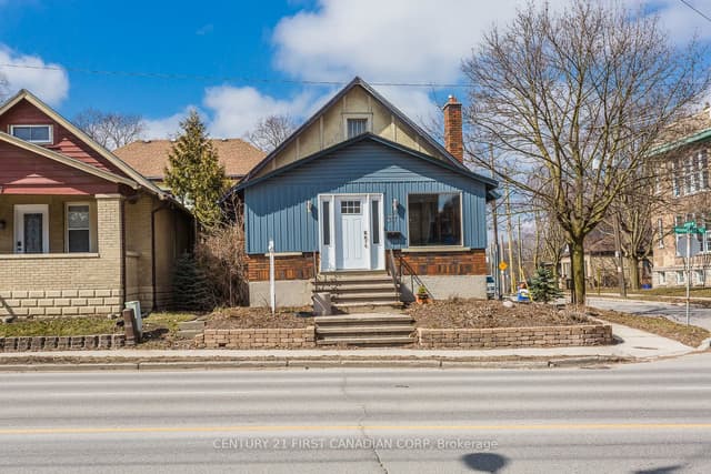 Duplex at 27 Wharncliffe Road S, London South, ON N6J 2J5