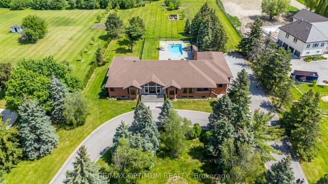 Detached at 37 Fenton Way, Brampton, ON L6P 0P4