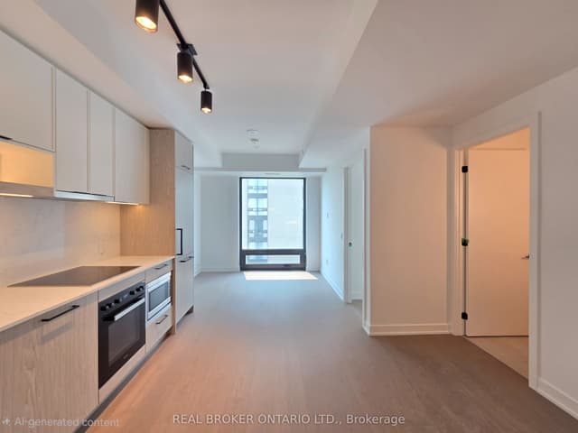 Condo Apartment at 89 Montclair Avenue 1722, Toronto, ON M5P 0A9, Toronto C03