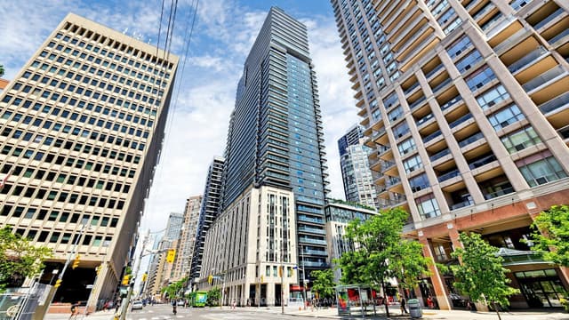 Condo Apartment at 955 Bay Street 3807, Toronto, ON M5S 0C6, Toronto C01