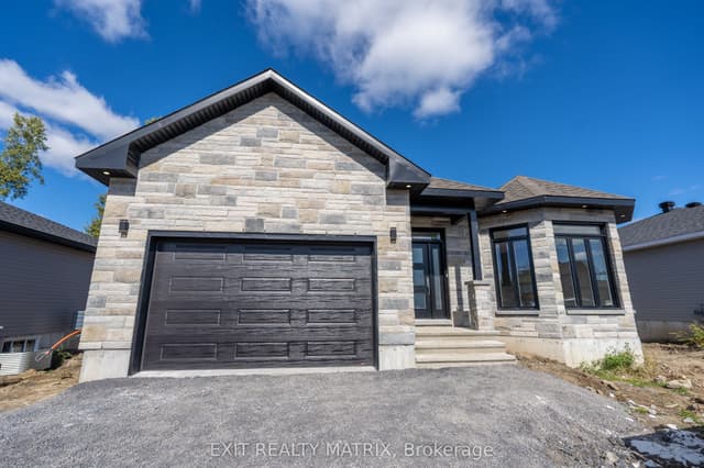 Detached at 1412 Caroline Court, Cornwall, ON K6J 0C5