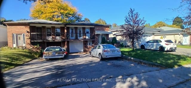 Semi-Detached at 112 Petworth Crescent, Toronto, ON M1S 3M5, Toronto E07