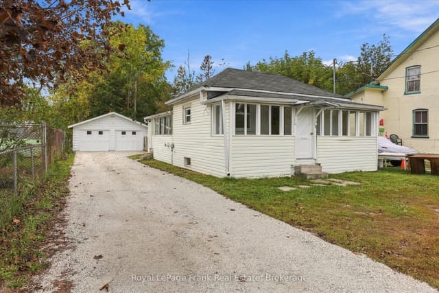Detached at 73 Lindsay Street N, Kawartha Lakes, ON K9V 1T7