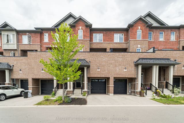 Att/Row/Townhouse at 183 Harding Park Street, Newmarket, ON L3Y 0E3