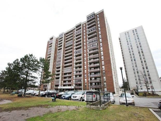 Condo Apartment at Brampton, ON