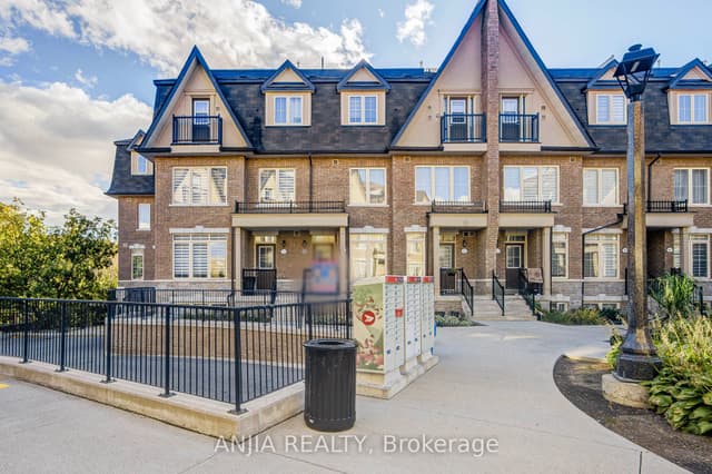 Att/Row/Townhouse at 181 Parktree Drive 38, Vaughan, ON L6A 5B1