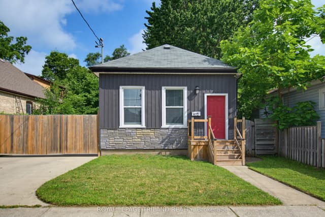 Detached at 872 Stedwell Street, London East, ON N5Z 1L8