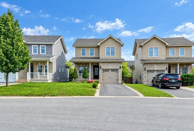 Detached at 1651 Crimson Crescent, Kingston, ON K7P 0J3