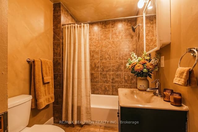 Fourplex at 26 Florence Street, Chatham-Kent, ON N7L 3G1