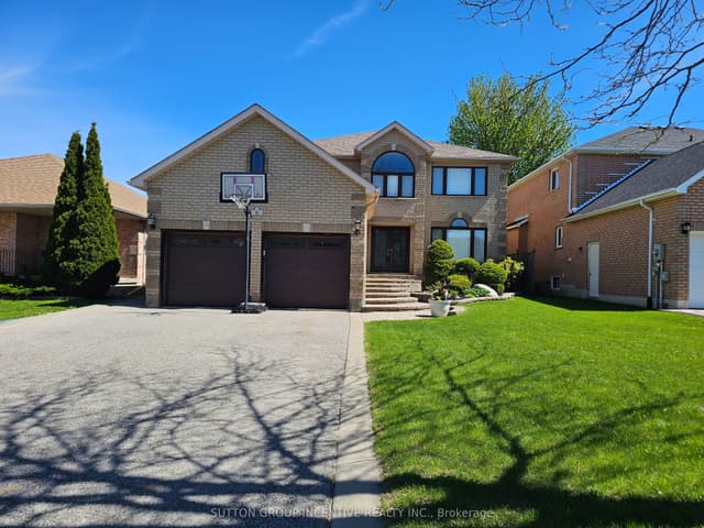 Detached at 4 Chantal Street, Barrie, ON L4N 9S4