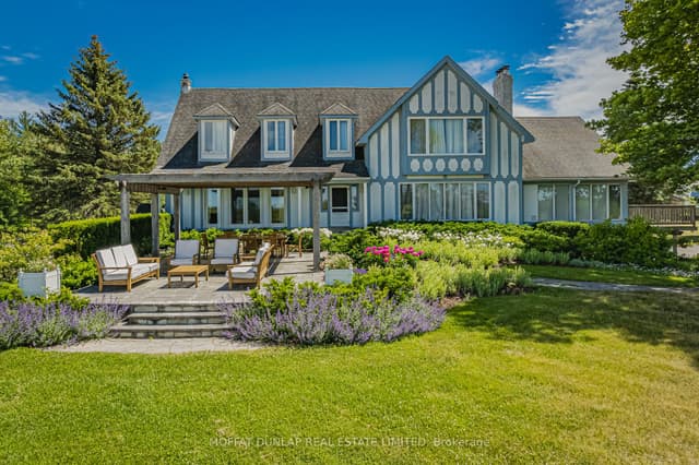 Detached at 2105-2065 19th Side Road, King, ON L0G 1K0