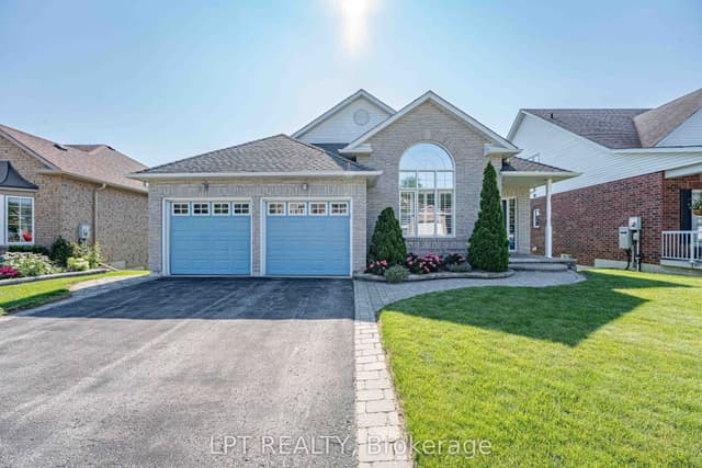 Detached at 219 Waterbury Crescent, Scugog, ON L9L 1S5