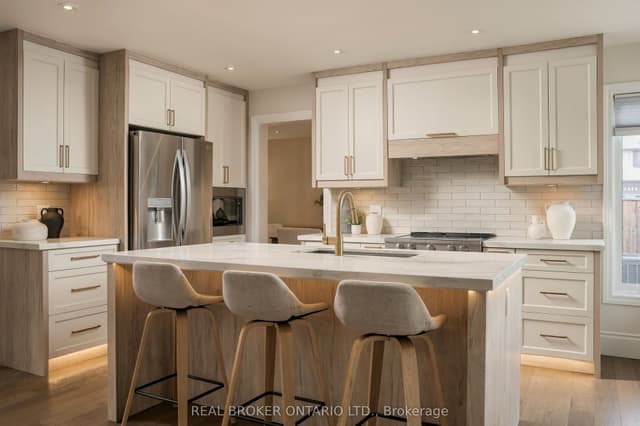 Detached at 551 Kastelic Place, Burlington, ON L7N 3S3