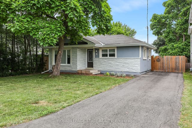 Detached at 6 Lincoln Avenue, Grimsby, ON L3M 1Y4