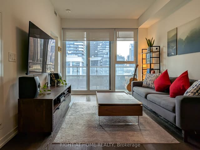 Condo Apartment at 15 Lower Jarvis Street 609, Toronto, ON M5E 0C4, Toronto C08