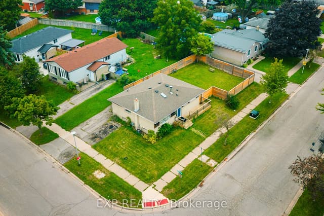 Detached at 56 Ashbury Avenue, London South, ON N6E 1T1
