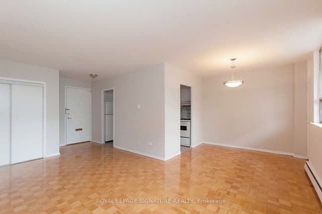 Condo Apartment at 525 Eglinton Avenue E 601, Toronto, ON M4P 1N5, Toronto C10