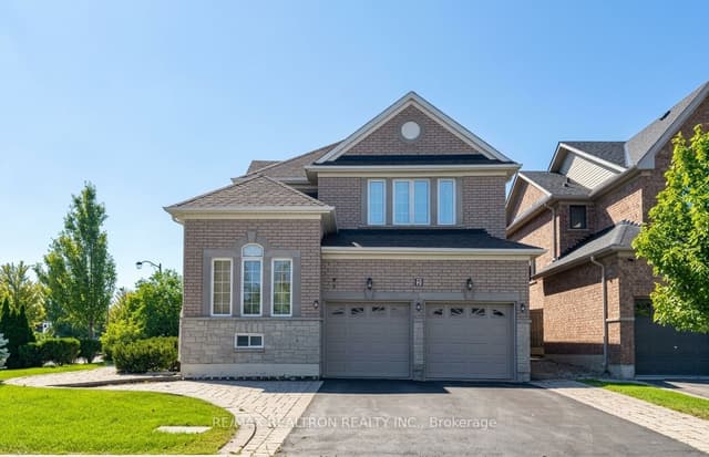 Detached at 2 Redmond Drive, Vaughan, ON L4J 0B6
