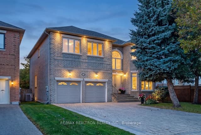 Detached at 12 Loudon Crescent, Vaughan, ON L4J 8N4