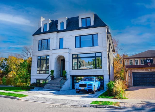 Detached at 21 Birch Avenue, Richmond Hill, ON L4C 6C4