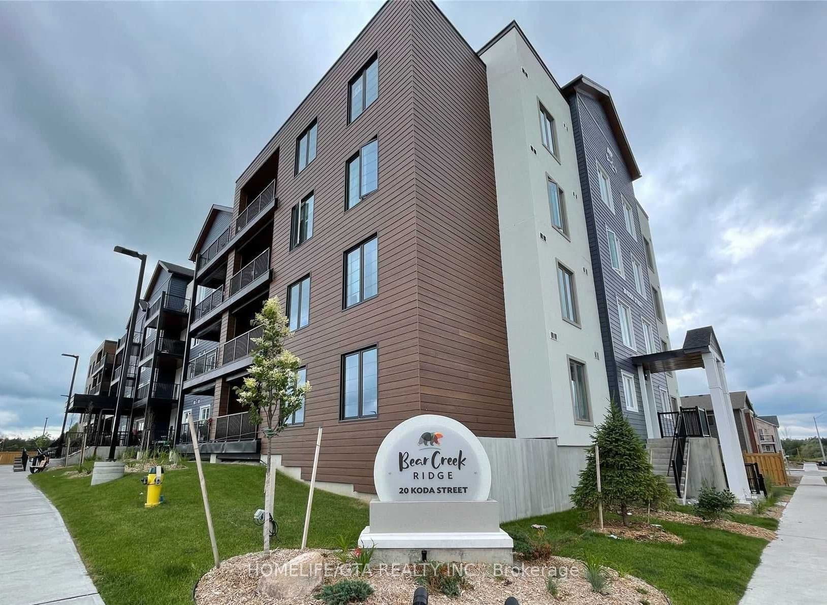 Suite 305 · Floor 3, Unit 305 · 20 Koda St