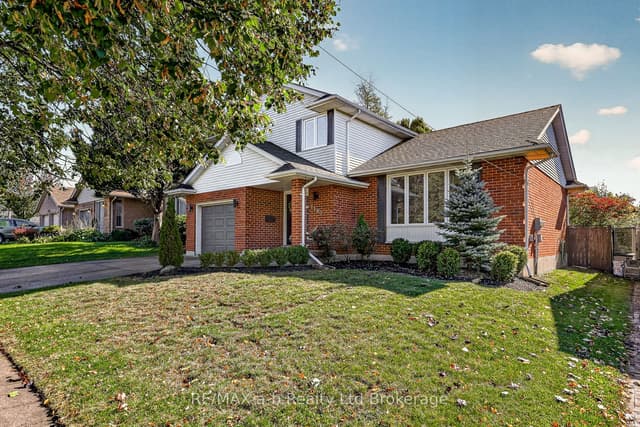 Detached at 1182 Sprucedale Road, Woodstock, ON N4S 8T6