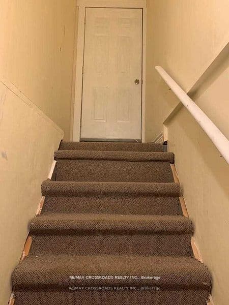 Detached at 1 Royal Gala Crescent Bsmt, Richmond Hill, ON L4S 1Y6