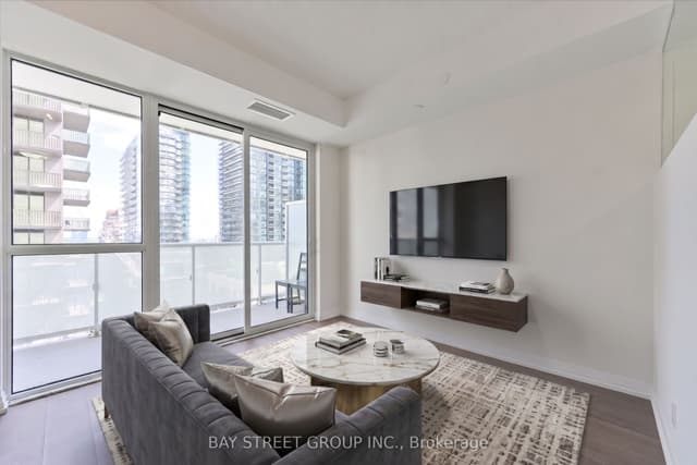 Condo Apartment at 101 erskine Avenue 1106, Toronto, ON M4P 0C5, Toronto C10