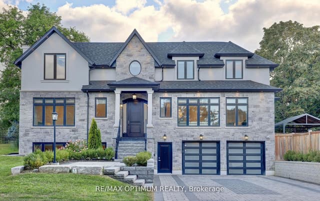 Detached at 26 Pioneer Drive, Mississauga, ON L5M 1G9