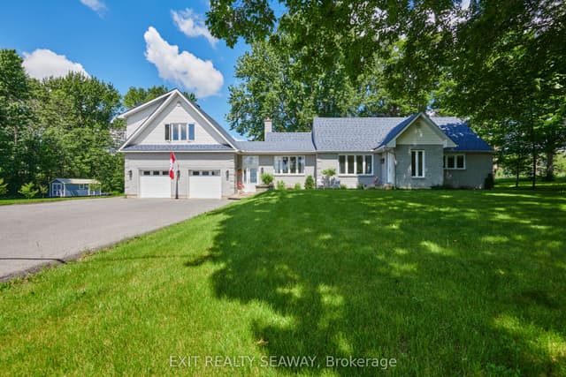 Detached at 20199 County Rd 2 Road, South Glengarry, ON K0C 2E0