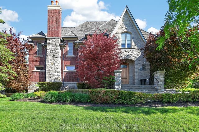 Detached at 28 Long Hill Drive, Richmond Hill, ON L4E 3M5