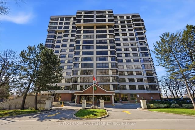 Condo Apartment at 1271 Walden Circle 403, Mississauga, ON L5J 4R4