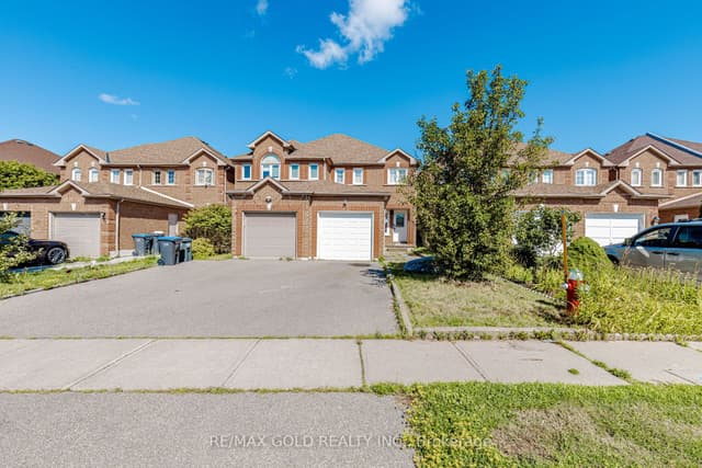 Att/Row/Townhouse at 12 Mccleave Crescent, Brampton, ON L6Y 4Z6