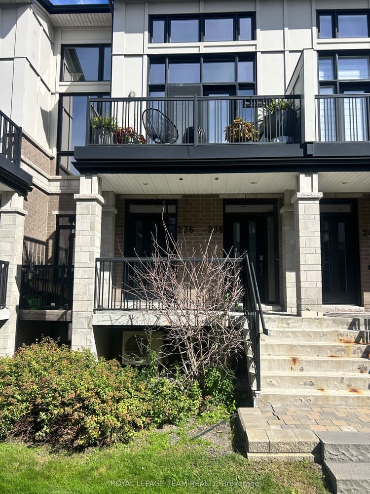 236 Pembina Private