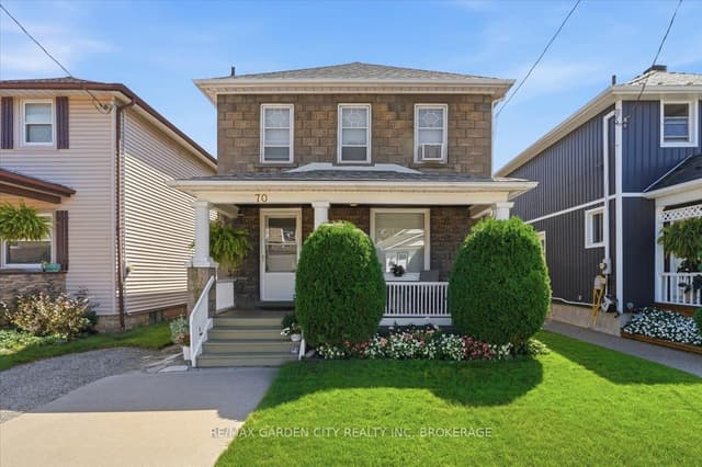Detached at 70 Lowell Avenue, St. Catharines, ON L3R 2E1