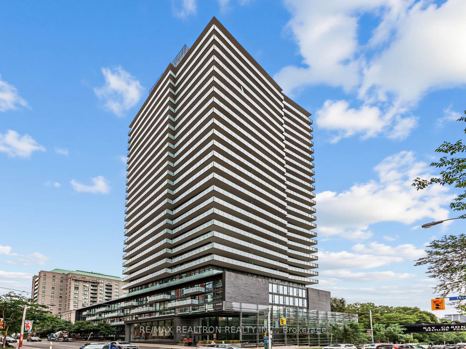 1815 Yonge Street in M4T