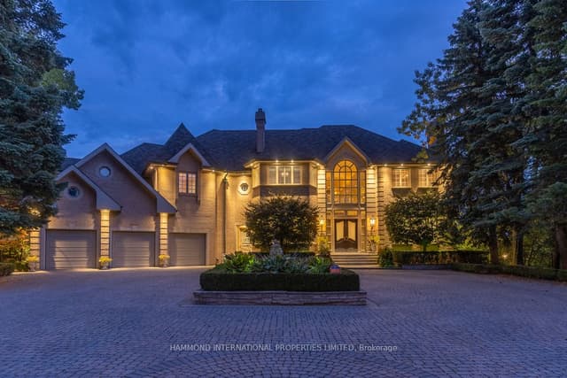 Detached at 48 Old Park Lane, Richmond Hill, ON L4B 2L3