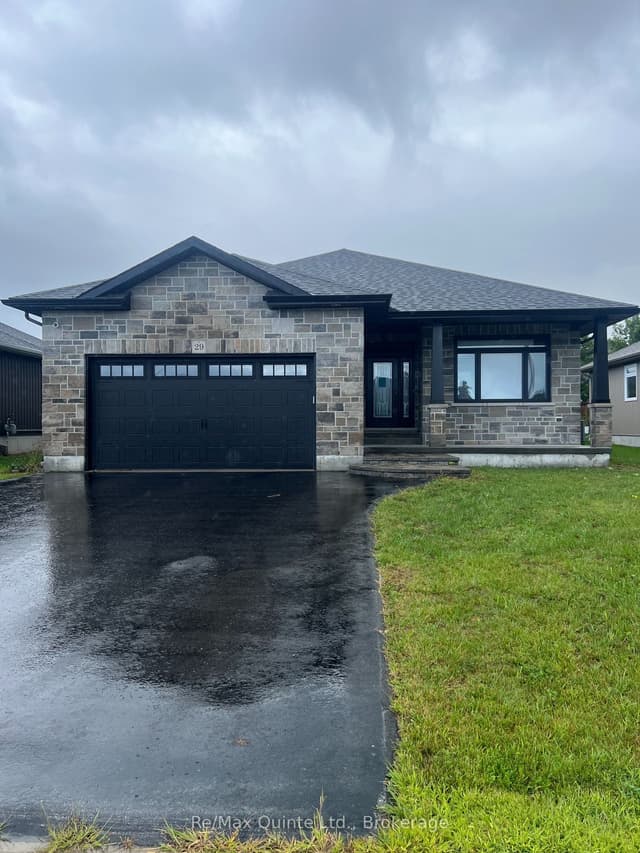 Detached at 29 Gavin Crescent, Quinte West, ON K8V 0H2