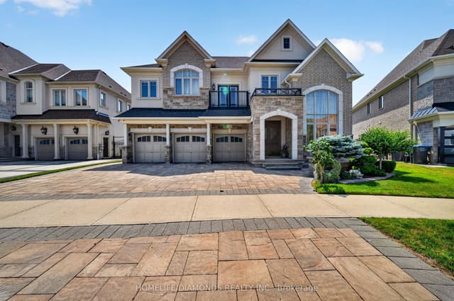 Detached at 115 LATANIA Boulevard, Brampton, ON L6P 2Z2