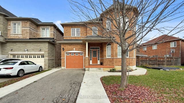 Detached at 13 Ledgerock Road, Brampton, ON L6P 2L8