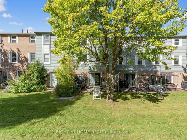 Condo Townhouse at 1984 John Street, Markham, ON L3T 1Z1