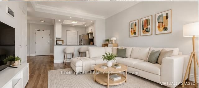 Condo Apartment at 22 Clarissa Drive Ph6, Richmond Hill, ON L4C 9R6