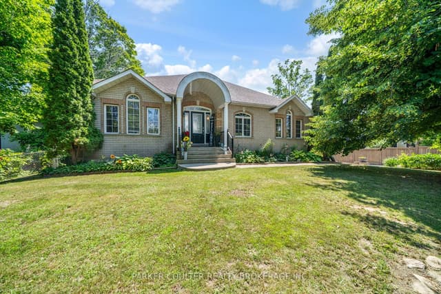 Detached at 12 Mariposa Crescent, Oro-Medonte, ON L0L 1T0