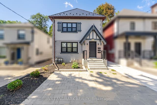 Triplex at 298 South Kingsway, Toronto, ON M6S 3T9, Toronto W01