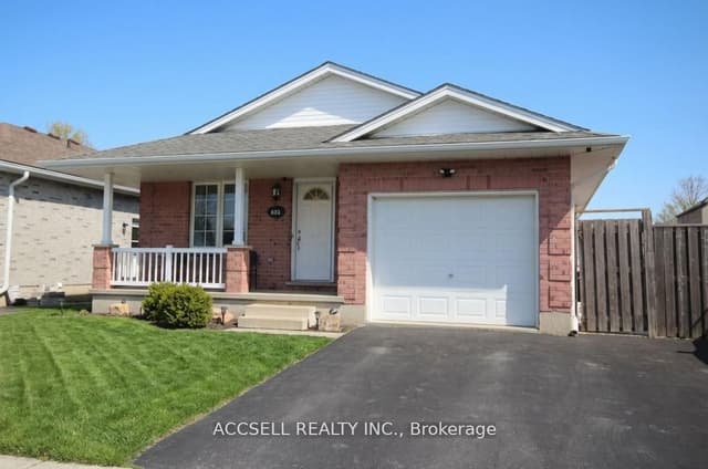 Detached at 635 Highview Drive, St. Thomas, ON N5R 5E7