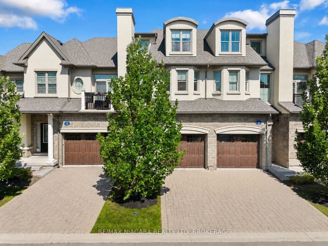 Condo Townhouse at 8 St. Andrews Lane S, Niagara-on-the-Lake, ON L0S 1J0