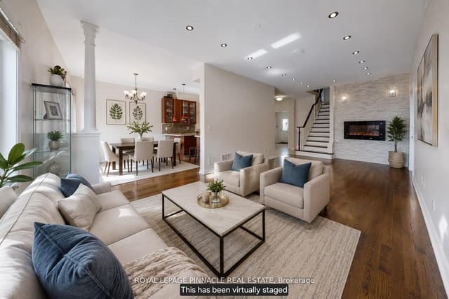 Detached at 7254 Dime Crescent, Mississauga, ON L5W 1K5