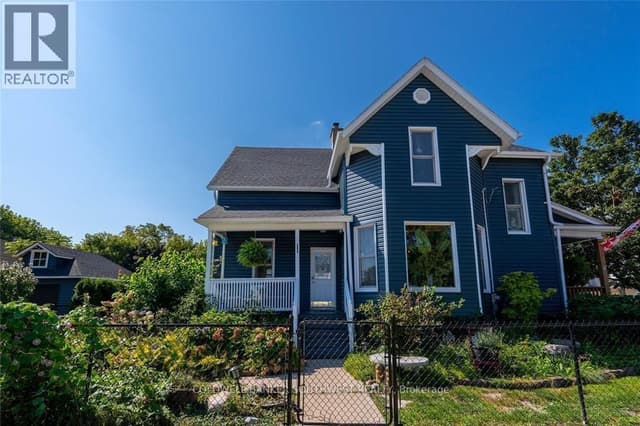 Detached at 224 Vidal Street S, Sarnia, ON N7T 2T7